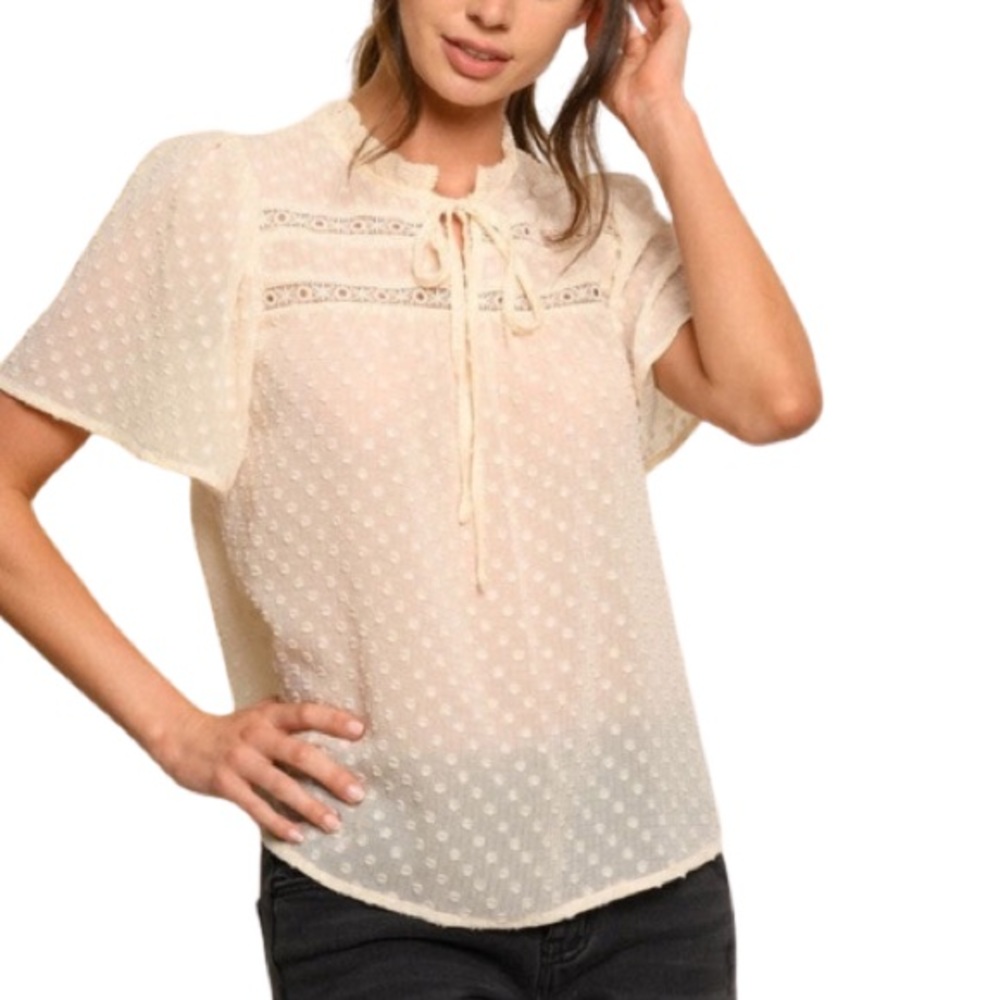 Pretty Feminine Blouse - Picture 3 of 8